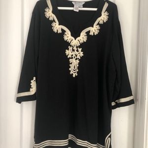 Beautiful ribbon sewn design tunic